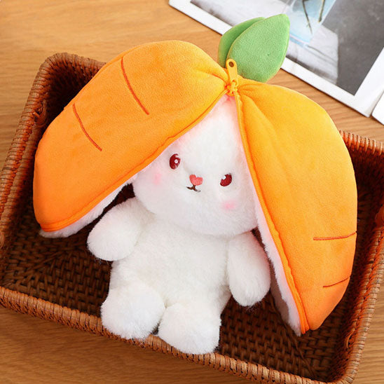 peluche lapin avec des oreilles en fraise