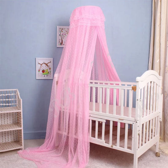ciel-de-lit-bébé-rose-berceau-blanc-chambre-mure-bleu-deux-cadre