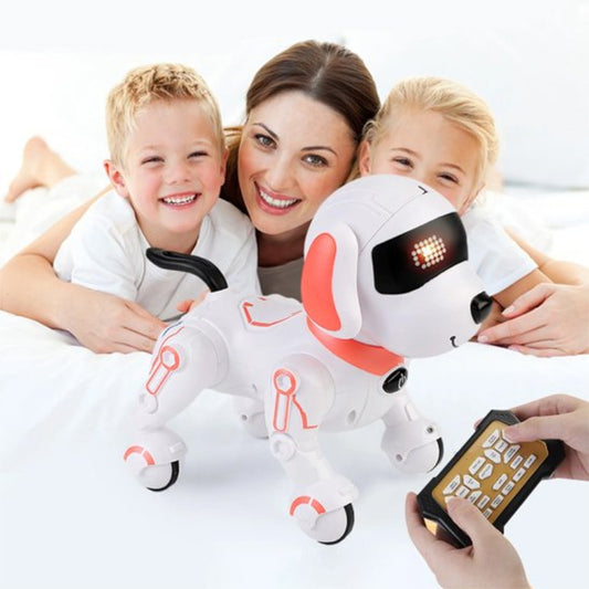 Jouet robot orange famille s'amusent