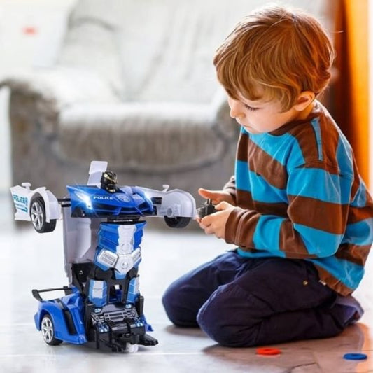 Jouet robot voiture bleu enfant a coté dans salon