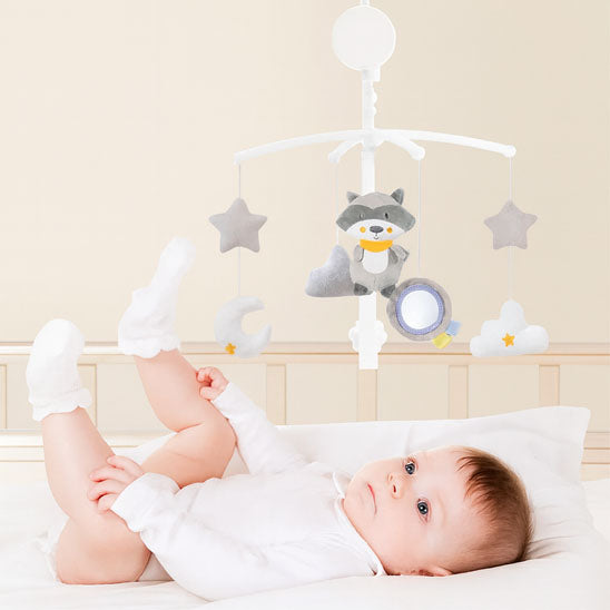 mobile-musical -pour- lit -bebe-allongé-sur-dos-berceau-chambre