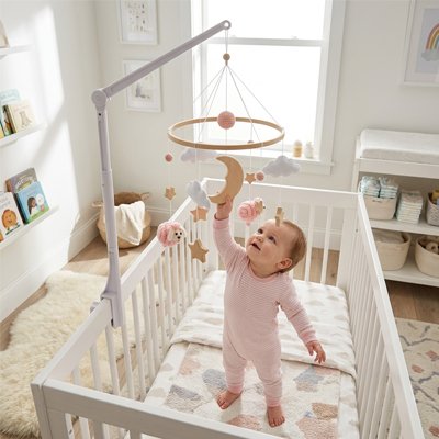 Mobile pour bébé beige