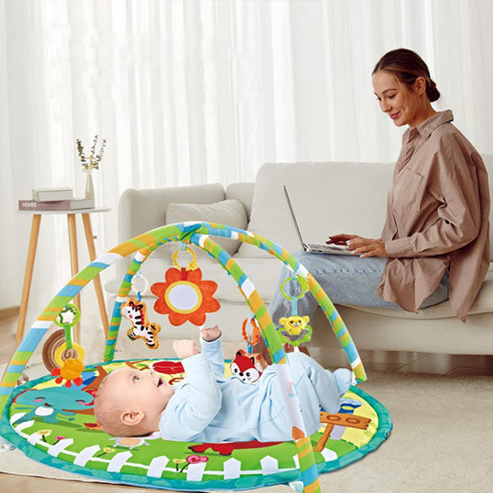 tapis-d_éveil-portable-tourtue-bébé-joue-maman